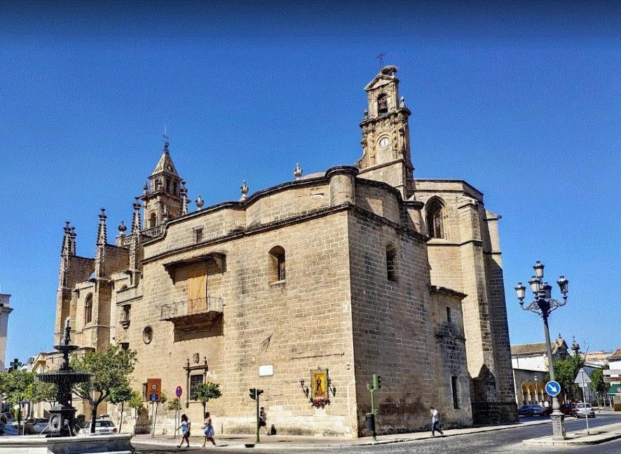 Apartamentos Iglesia De Santiago Χέρεζ Εξωτερικό φωτογραφία